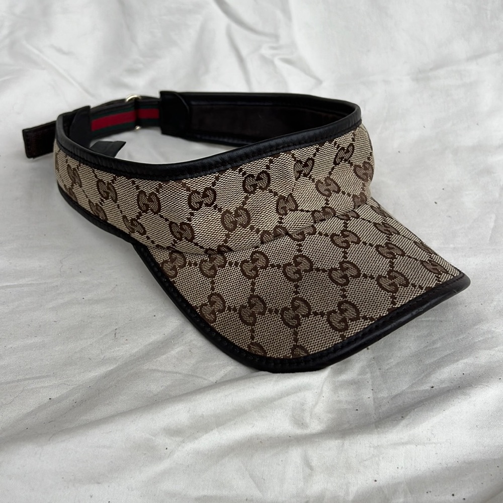 100% authentic Gucci visor vintage